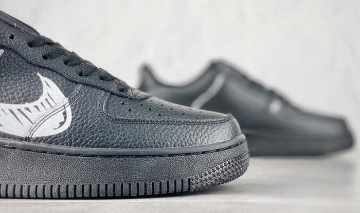 Air Force 1 L***V8 Utility Sketch Black