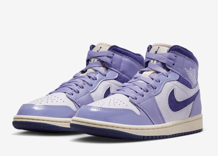 Air Jordan 1 Mid “Sky J Purple” - DZ3745-500